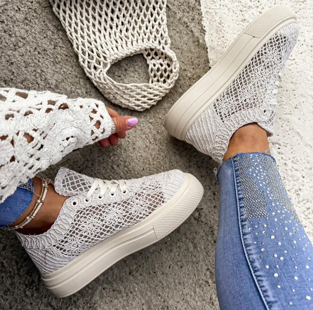 v2 basket
